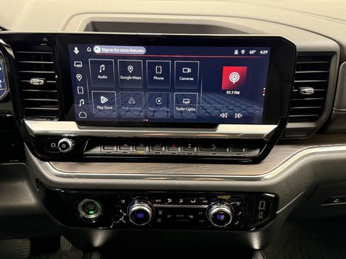 Used 2023 GMC Sierra 1500 SLT w/ SLT Premium Package image 30