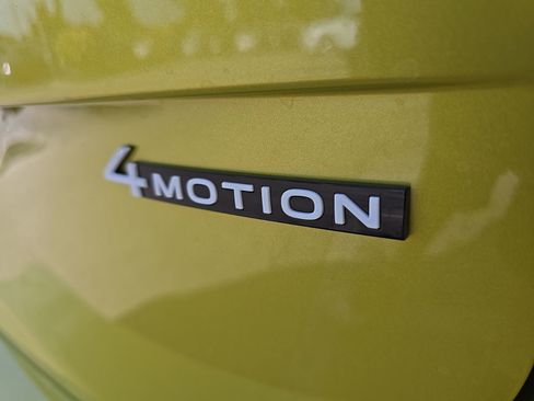 New 2025 Volkswagen ID. Buzz Pro S Plus image 12