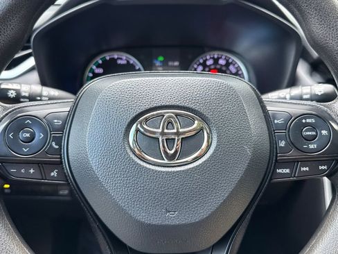 Certified 2021 Toyota RAV4 XLE w/ Convenience Package AWD/4WD image 22