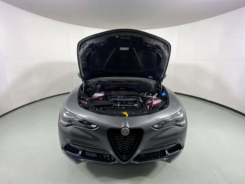 New 2025 Alfa Romeo Stelvio Sprint image 10