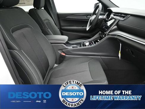 New 2026 Jeep Grand Cherokee Laredo X RWD image 12