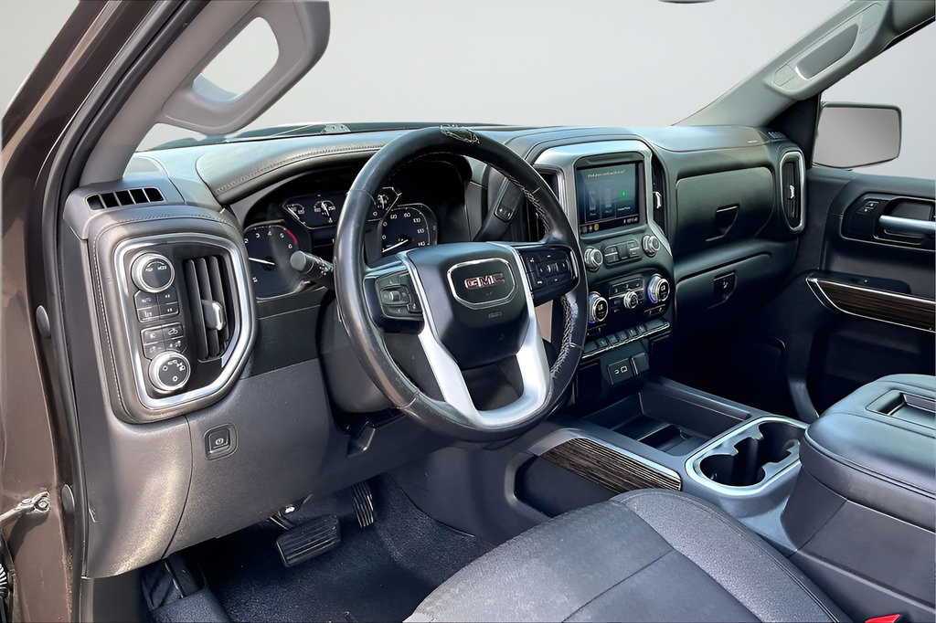 Used 2021 GMC Sierra 1500 Elevation w/ X31 Off-Road Package AWD/4WD image 14