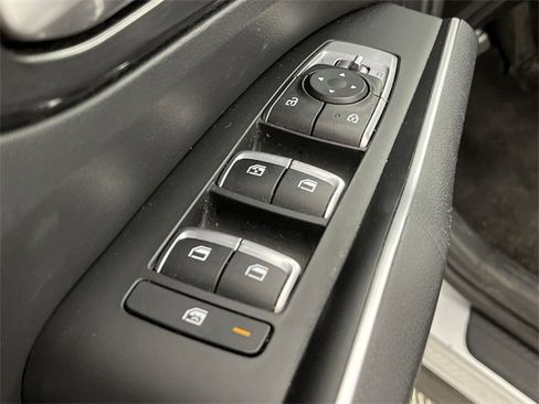 Used 2022 Kia Sorento LX image 13