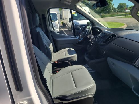Used 2019 Ford Transit 150 130 Low Roof RWD image 15