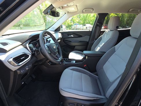 Certified 2023 Chevrolet TrailBlazer LT w/ Convenience Package AWD/4WD image 15