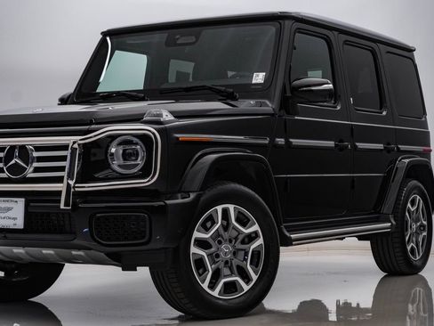 Used 2025 Mercedes-Benz G 550 image 2