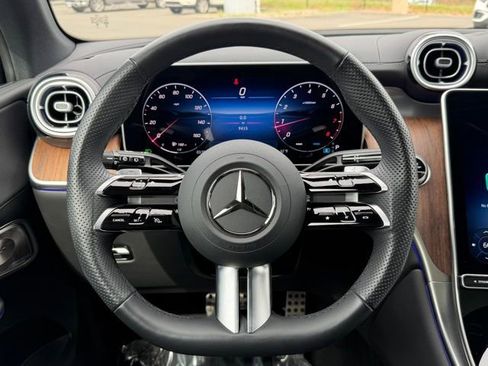 Certified 2025 Mercedes-Benz GLC 300 4MATIC image 13