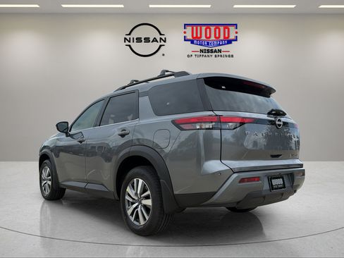 New 2026 Nissan Pathfinder SL AWD/4WD image 4