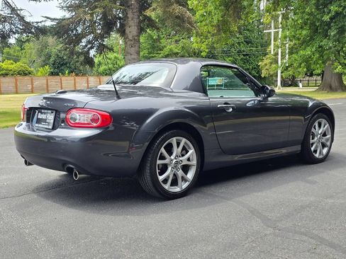 Used 2015 MAZDA MX-5 Miata Grand Touring w/ Premium Package RWD image 11