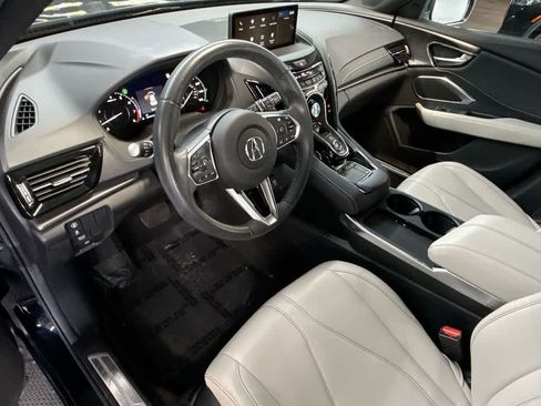 Used 2025 Acura RDX SH-AWD image 13