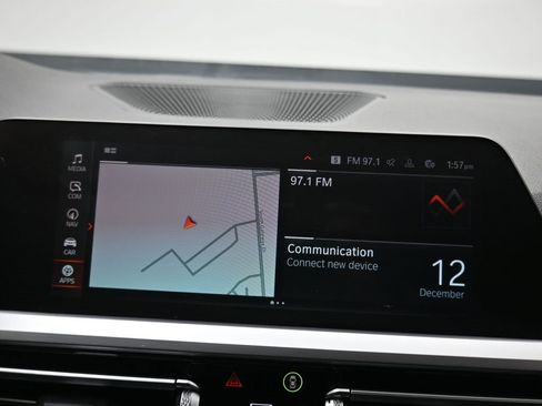 Used 2020 BMW 330i xDrive Sedan w/ Premium Package image 17