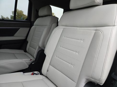 New 2026 Hyundai Santa Fe Limited image 12