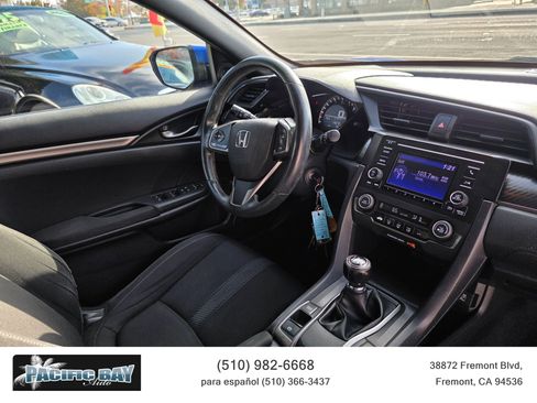 Used 2018 Honda Civic Sport image 15