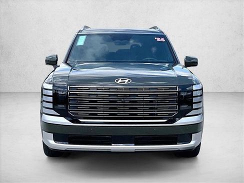 Used 2026 Hyundai Palisade Calligraphy FWD image 3