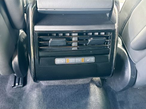 Used 2025 Land Rover Range Rover Sport Dynamic SE image 20