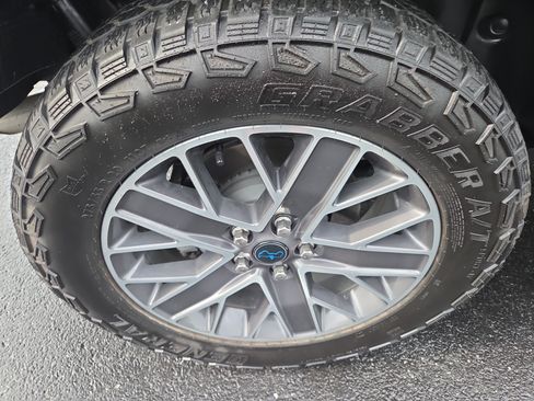 Used 2024 Jeep Wrangler High Altitude AWD/4WD image 11