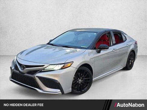 Used 2023 Toyota Camry XSE FWD image 1