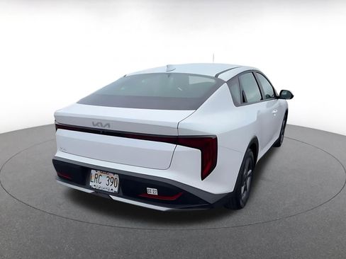 Used 2025 Kia K4 LXS image 14