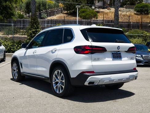 New 2026 BMW X5 xDrive40i w/ Premium Package AWD/4WD image 16