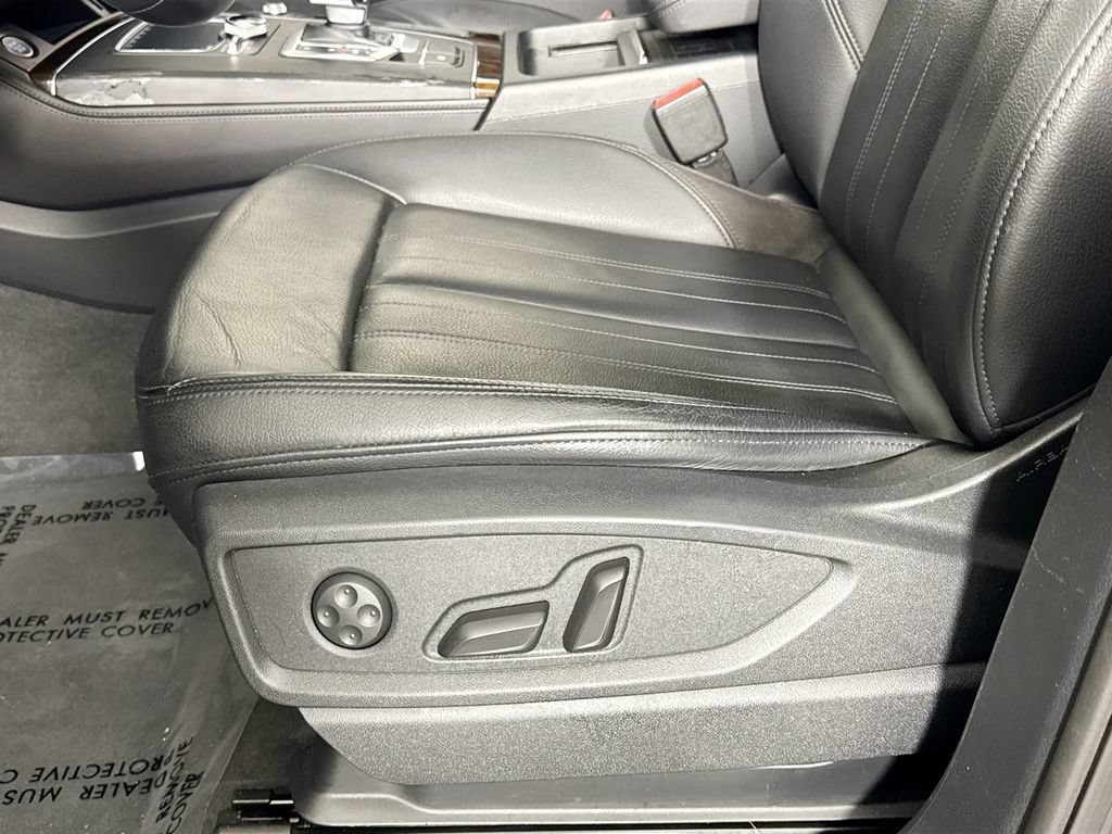 Used 2019 Audi Q5 2.0T Premium Plus w/ Premium Plus Package AWD/4WD image 24