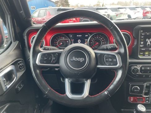 Used 2022 Jeep Gladiator Rubicon w/ Cold Weather Group image 11