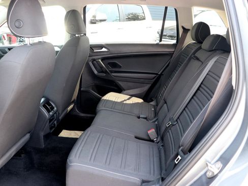 Used 2022 Volkswagen Tiguan S image 12