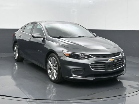 Used 2017 Chevrolet Malibu Premier w/ Premier Sun and Wheel Package image 2