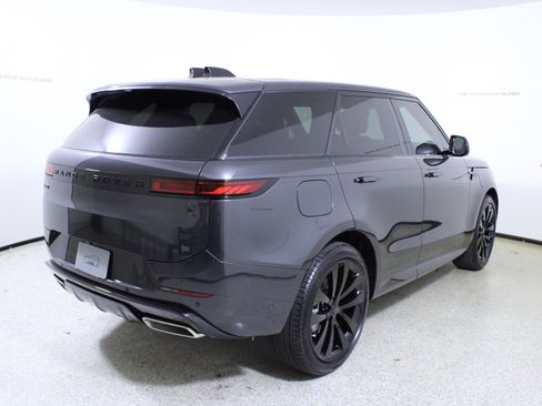 New 2026 Land Rover Range Rover Sport Dynamic SE AWD/4WD image 7