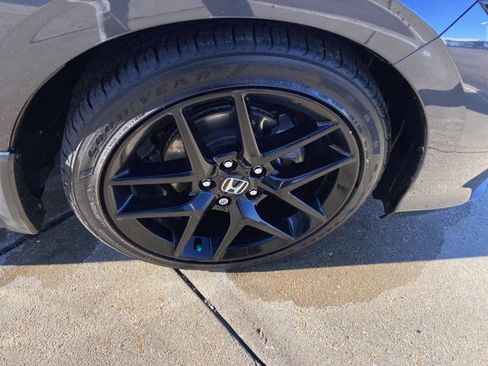 Used 2025 Honda Civic Sport image 30