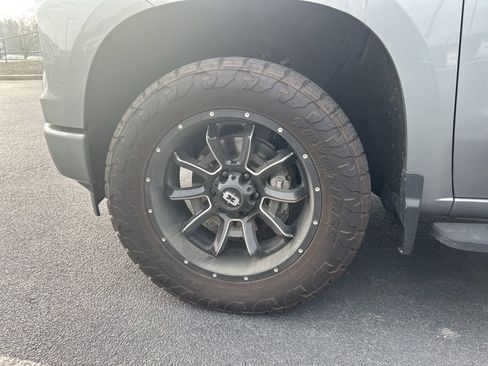 Used 2024 Chevrolet Silverado 1500 RST image 35