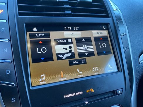 Used 2019 Lincoln MKC Premiere image 21