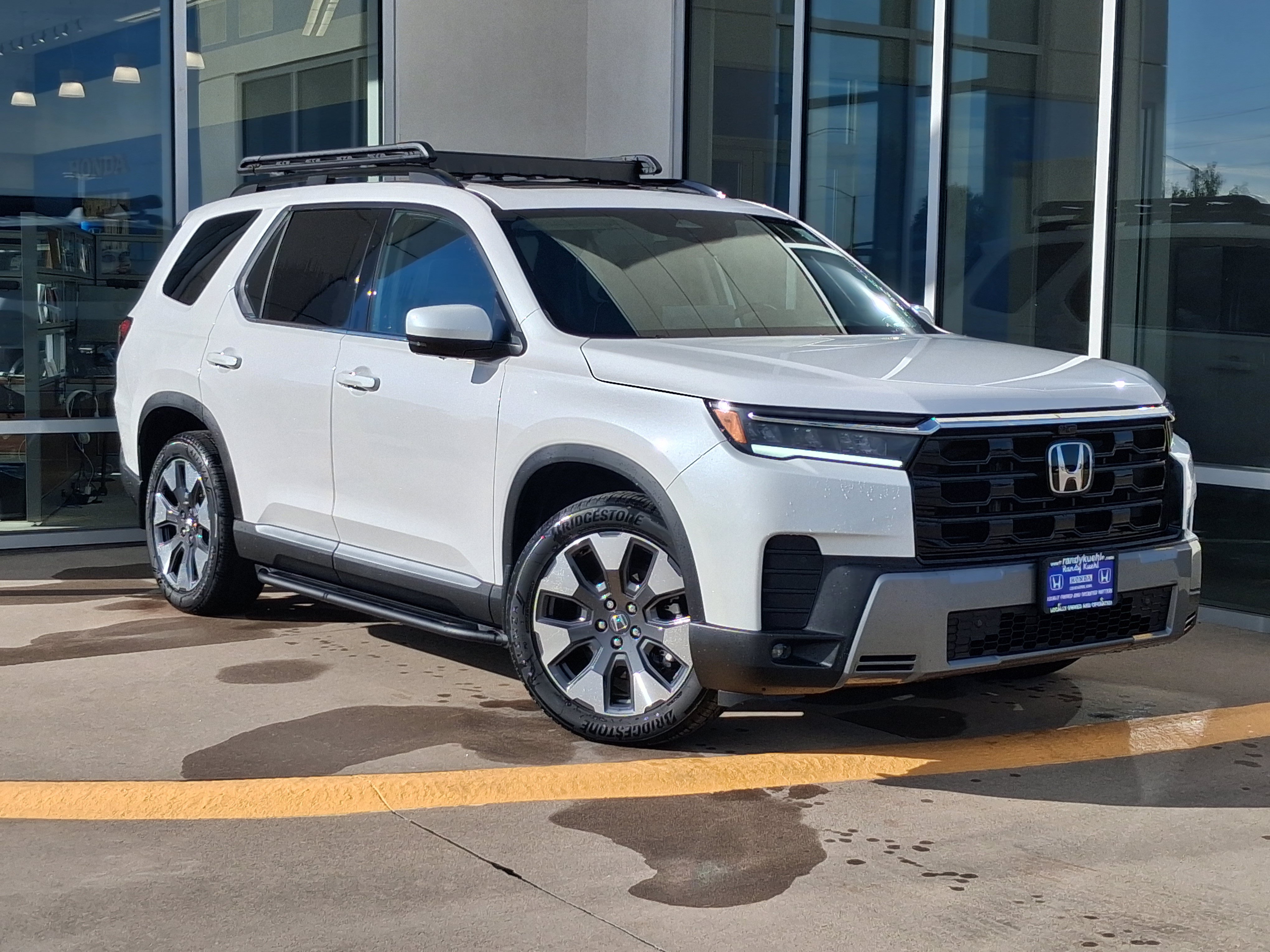 New 2026 Honda Pilot Elite image 2
