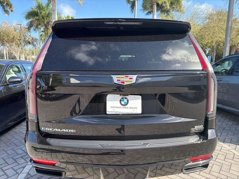 Used 2021 Cadillac Escalade ESV Sport w/ Driver Assist Tech Package image 7