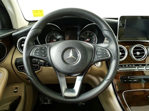Used 2018 Mercedes-Benz GLC 300 image 9