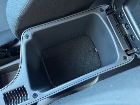 Certified 2025 Nissan Kicks Play S image 20