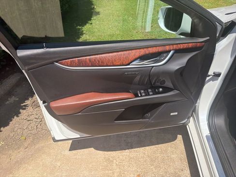 Used 2019 Cadillac XTS Luxury w/ Driver Awareness Package FWD image 22