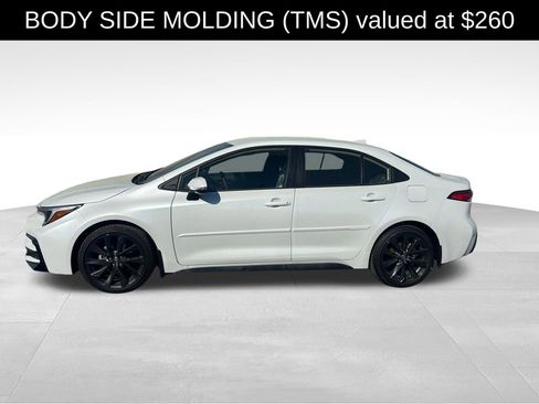 Used 2026 Toyota Corolla SE image 4