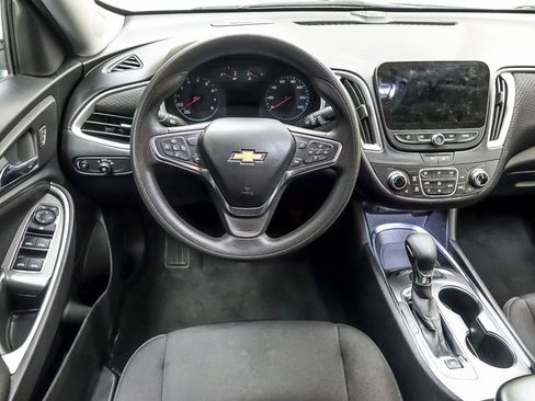 Used 2024 Chevrolet Malibu LT image 12