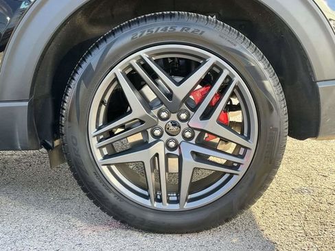 Used 2025 Ford Explorer ST w/ Sun And Sound Package image 11