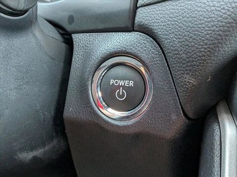 Certified 2025 Toyota RAV4 SE AWD/4WD image 17