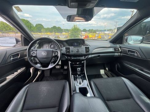 Used 2016 Honda Accord Sport image 21