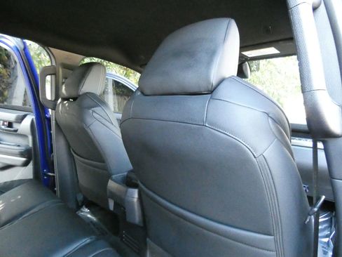 Used 2025 Toyota Tacoma SR5 image 42