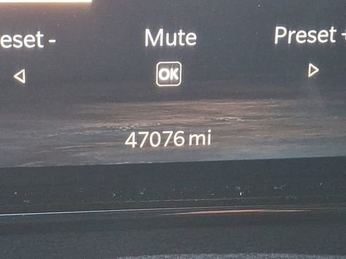 Used 2024 Jeep Grand Wagoneer L Series III AWD/4WD image 20