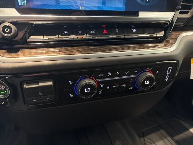 New 2026 Chevrolet Silverado 1500 RST w/ RST Select Package AWD/4WD image 21