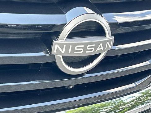 Used 2025 Nissan Pathfinder Platinum w/ Cargo Package FWD image 11