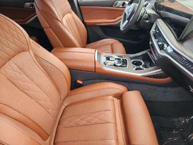 Used 2026 BMW X7 xDrive40i w/ Executive Package AWD/4WD image 18