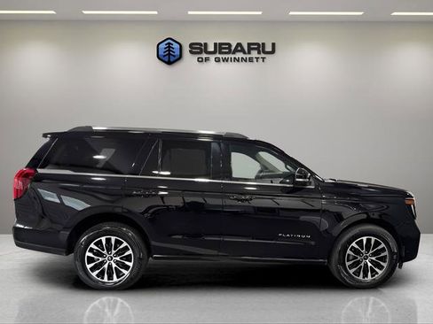 Used 2025 Ford Expedition Platinum AWD/4WD image 6