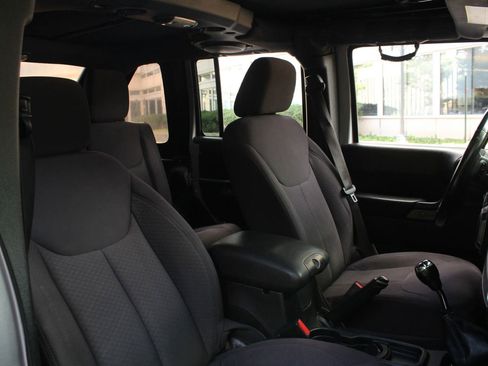 Used 2014 Jeep Wrangler Unlimited Sport w/ Quick Order Package 23S image 26