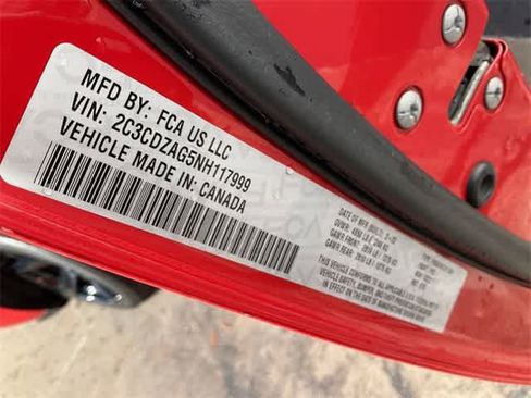 Used 2022 Dodge Challenger SXT image 25