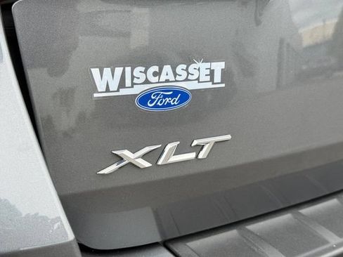 Used 2023 Ford Explorer XLT w/ Equipment Group 202A AWD/4WD image 19